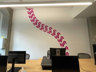 Wall vinyl & window signs Photo